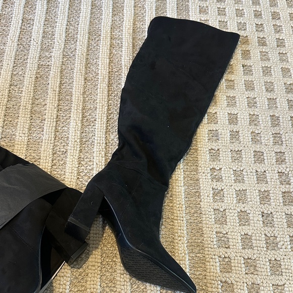 Marc Fisher High Rise Boots Black - Picture 5 of 6